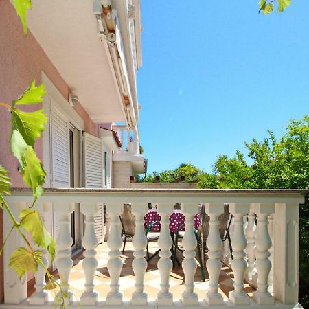 Apartments Alex Башка Экстерьер фото